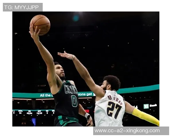 克莱上半场火力全开下半场哑火表现起伏不定贡献5篮板1助攻1抢断